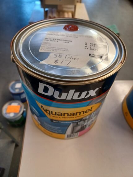 Dulux Aquanamel - Brown - 3.5 litres