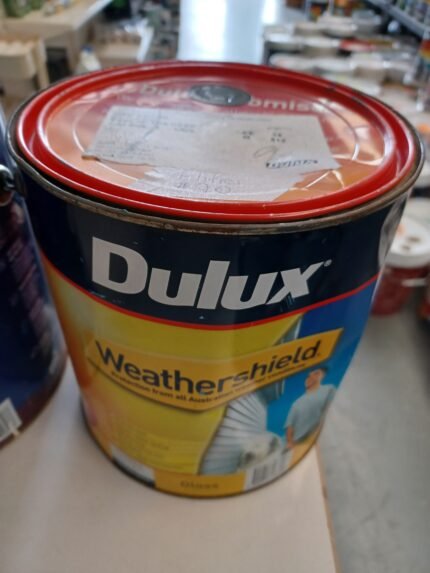Dulux Weaterhshield - Blackbear - 4 litres for $20