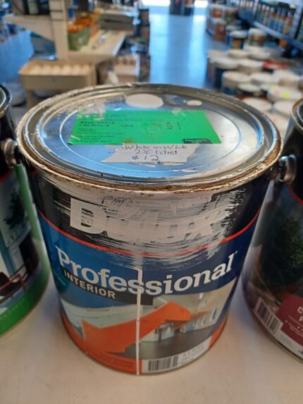 Dulux Professional Interior - White on White - 2.5 litres