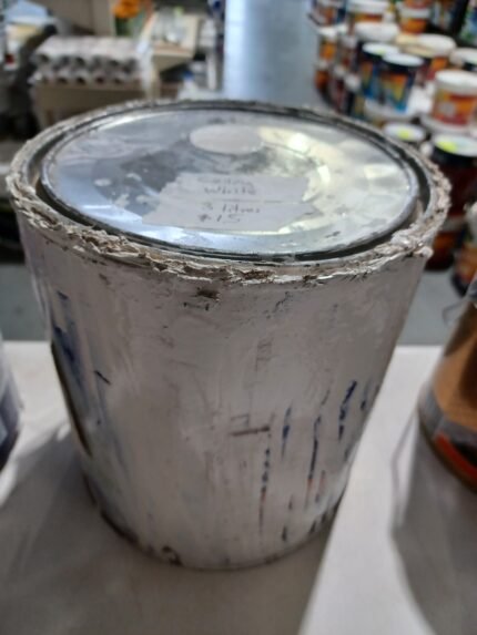 Wattyl Ultra - Oil-based Enamel - Ceiling White - 3 litres for $15