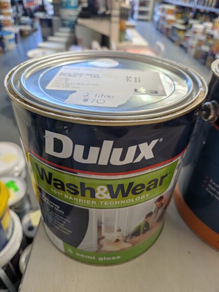 Dulux - Wash & Wear - Easy to keep clean - White - Semi Gloss - 2 litres for $10